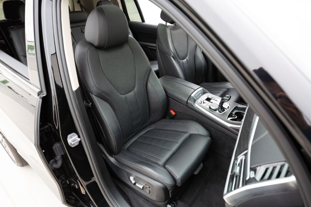 2021 BMW X7 40i - Photo 15