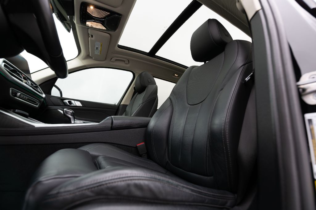 2021 BMW X7 40i - Photo 39