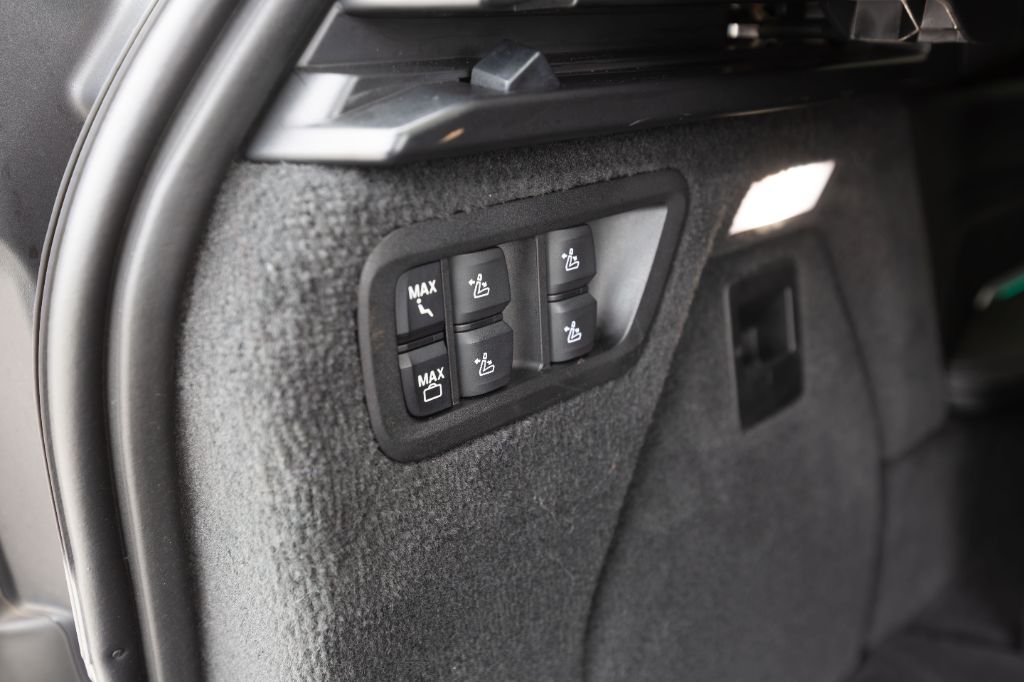 2021 BMW X7 40i - Photo 38